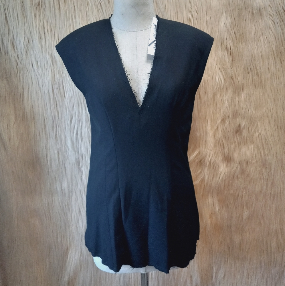 💕2/$15💕 ZARA Black Slip-On Blouse